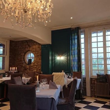 Logis Hotel Restaurant L'Auberge Normande Карантан Экстерьер фото