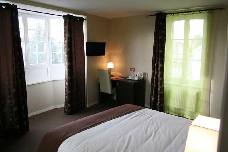 Logis Hotel Restaurant L'Auberge Normande Карантан Экстерьер фото