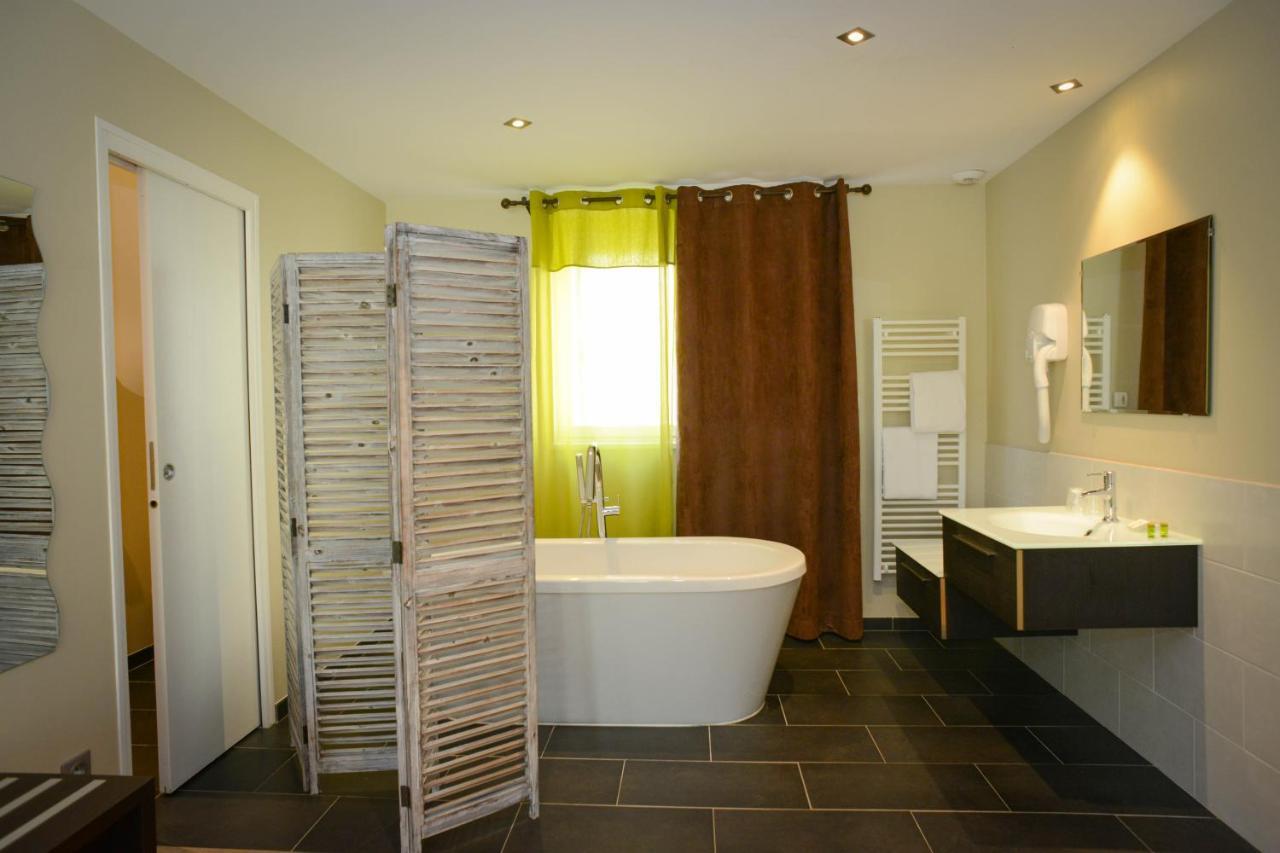 Logis Hotel Restaurant L'Auberge Normande Карантан Экстерьер фото